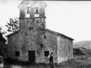 Romanička crkva sv. Jakova 1978. godine, Bačva. (fn. 16197) Iz arhive Arheološkog muzeja Istre