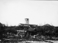 Pogled na zvonik romaničke crkve sv. Ilije u drugoj polovici 50-ih godina, Bale. (bn. 6894) Iz arhive Arheološkog muzeja Istre