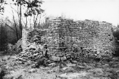 Crkva sv. Gervazija i Protazija, zvana i sv. Črvar, kod Stancije Bembo, snimljeno 1974. godine, Bale. (fn. 12804) AMI