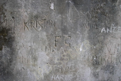 Grafiti s početka 20. stoljeća. Crkva Svetog Jakova, Bale. Autor: Aldo Šuran (2007.)