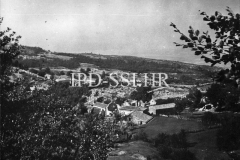 Pogled na selo Mala Učka sa sjeveroistoka početkom 50-ih, Boljun. (fn- 2150). Iz arhive Arheološkog muzeja Istre