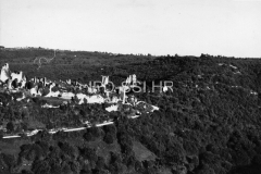 Pogled na Dvigrad sa sjeverozapada 1969. godine, Dvigrad. (bn. 8509) Iz arhive Arheološkog muzeja Istre