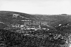 Pogled na Dvigrad sa zapada 1970. godine, Dvigrad. (bn. 9086) Iz arhive Arheološkog muzeja Istre