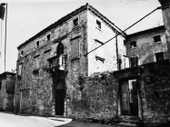 Kuća Leonardelli 1986. godine, Galižana. (fn. 388) Iz arhive Arheološkog muzeja Istre