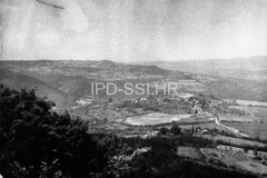 Pogled sa Šublente prema Dolžanovom brijegu 1975. godine, Motovun. (fn. 13755) Iz arhive Arheološkog muzeja Istre