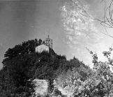 Pogled na crkvu Svetog Vida sredinom 50-ih godina, Paz. (fn. 3936) Iz arhive Arheološkog muzeja Istre
