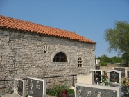 Grobljanska crkva Svetog Flora, Pomer. Autor: Aldo Šuran (2007.)