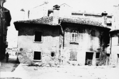 Ulica Stovagnaga (današnja Ulica porta Stovagnaga) početkom 50-ih godina, Pula. (fn 2733) Iz arhive Arheološkog muzeja Istre