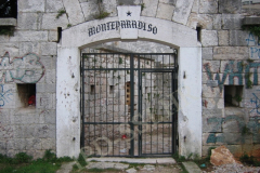 Vanjski ulaz. Fort Casoni Vecchi, Pula. Autor: Aldo Šuran (2006.)