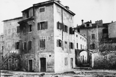 Opatijska ulica (današnja Ulica benediktinske opatije) početkom 50-ih godina, Pula. (fp. 3398) Iz arhive Arheološkog muzeja Istre