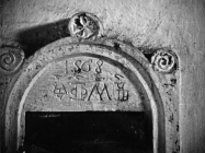 Glagoljski natpis u crkvi sv. Lucije krajem 50-ih godina, Selina. (fn. 4524) Iz arhive Arheološkog muzeja Istre