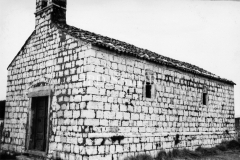 Crkva Svetog Peregrina u Špini početkom 60-ih godina, Umag. (bn. 8088a) Iz arhive Arheološkog muzeja Istre