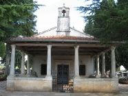 Crkva Svetog Križa na žminjskome groblju. Žminj. Autor: Aldo Šuran (2007.)